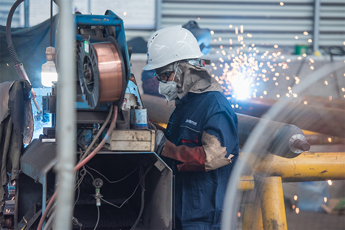 北海网架焊接车间