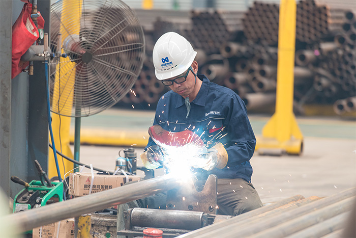 北海网架焊接车间